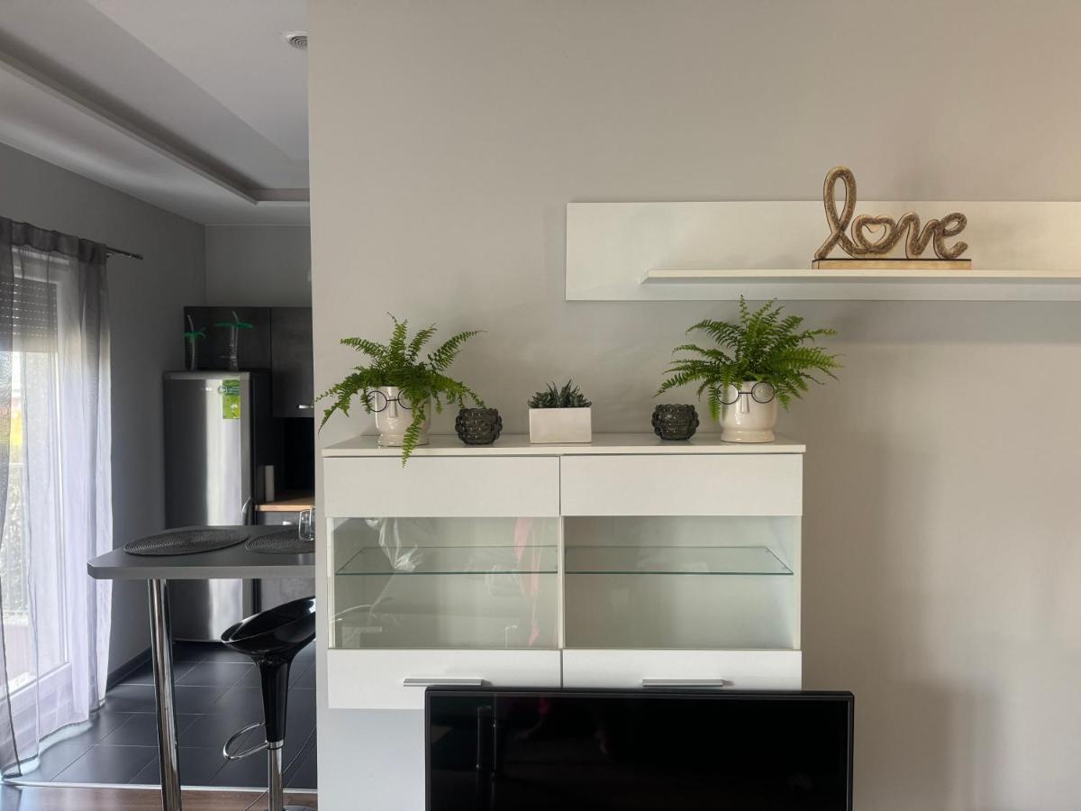 Apartament LAURA z ogródkiem