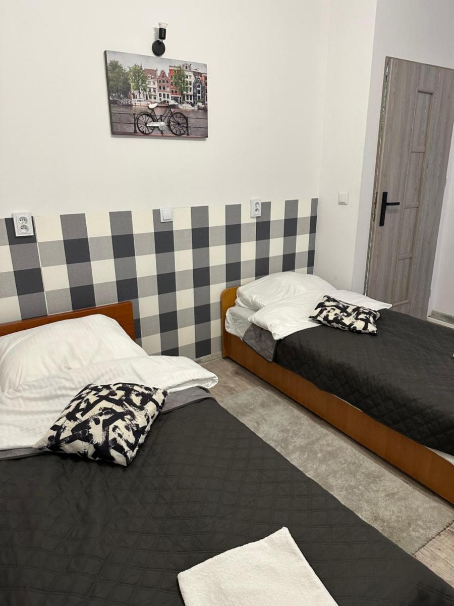 Apartament nr 5 lub 6 przy Sali Kominkowej