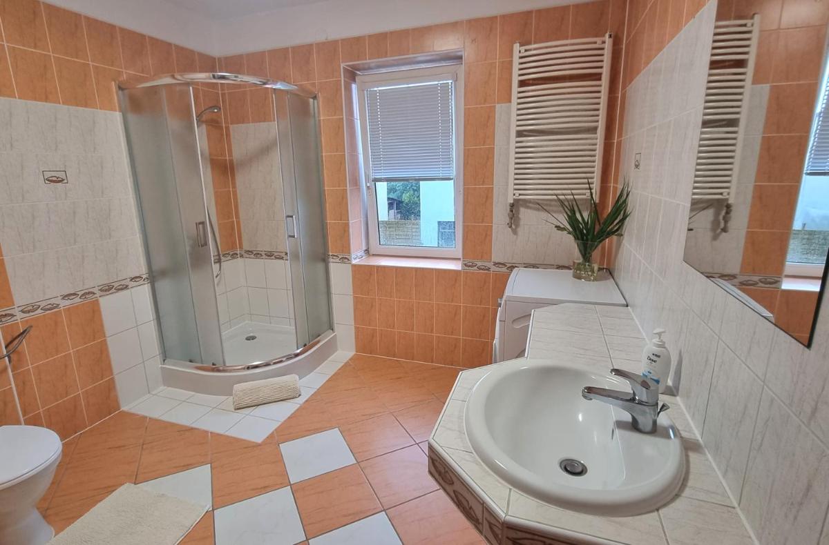 Apartament Riviera z widokiem na kanał Augustowski