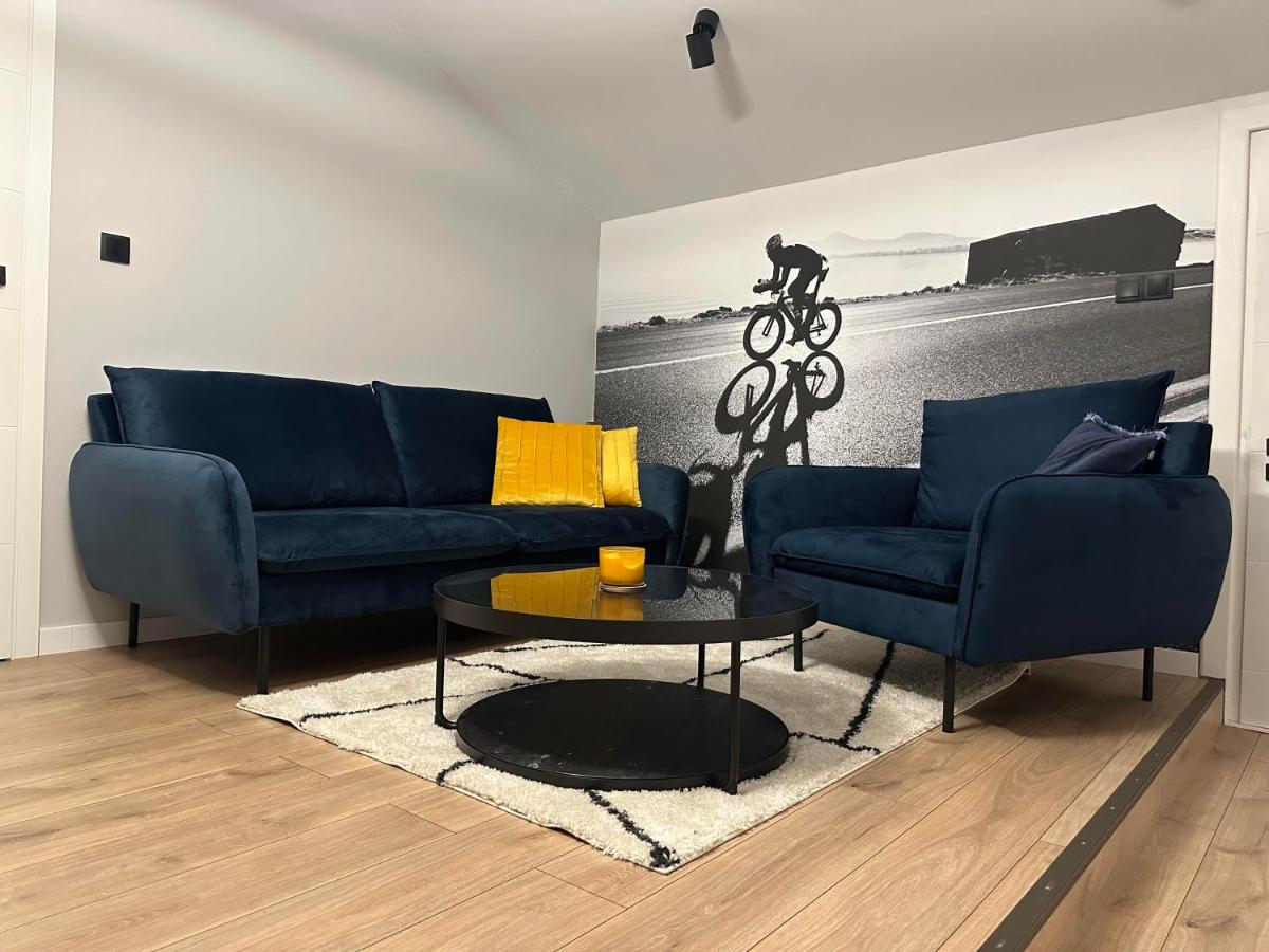 Apartament Warszawska w pobliżu rzeki Rawka, Netflix, klimatyzacja