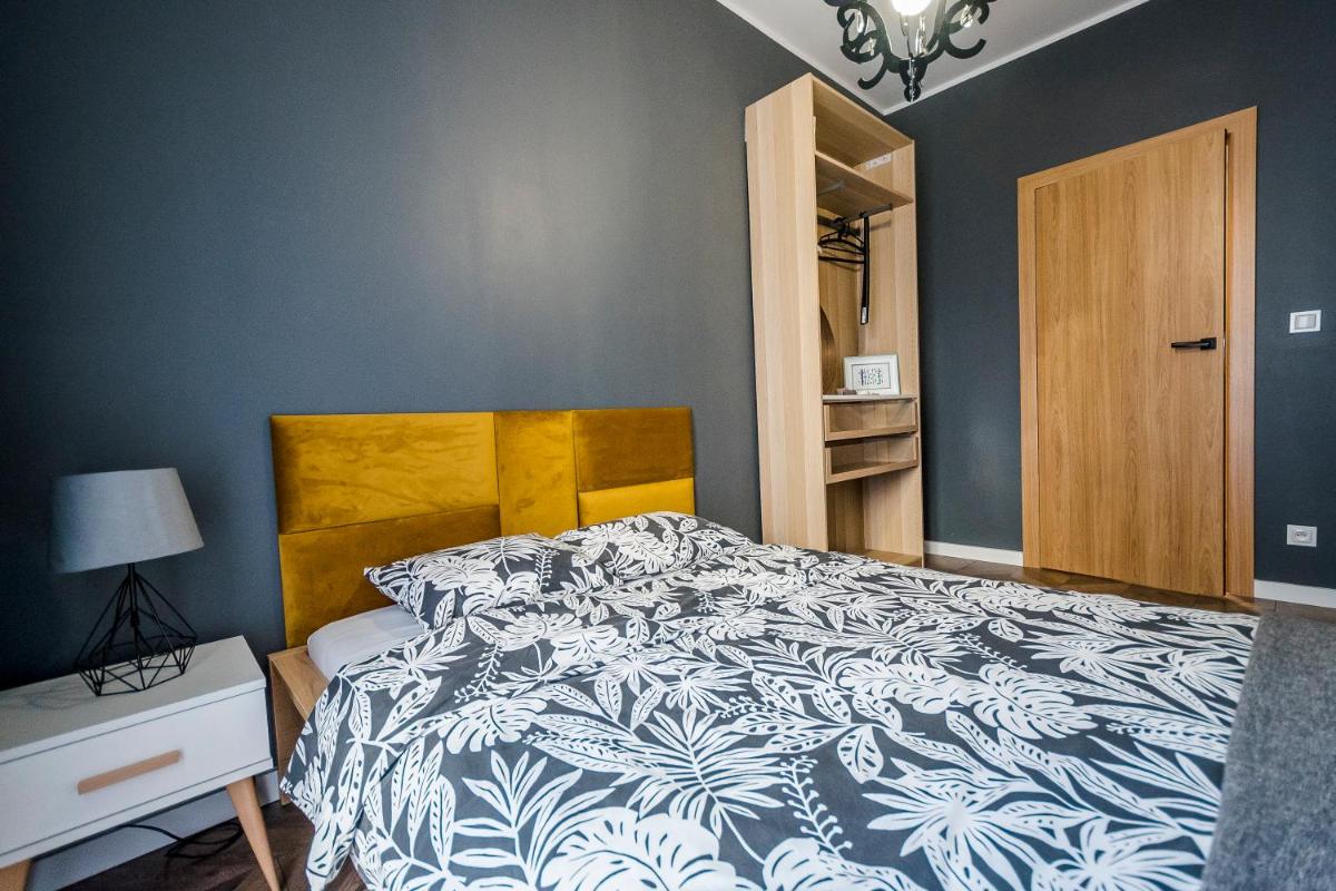 Apartament z ogródkiem i garażem