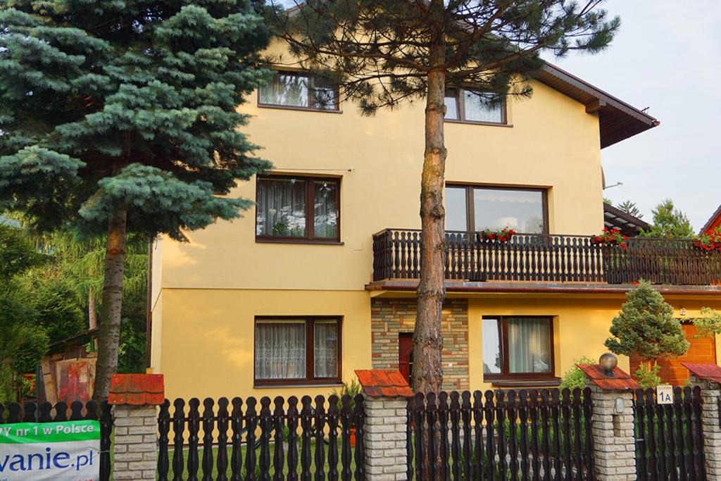 Apartamenty pokoje INA