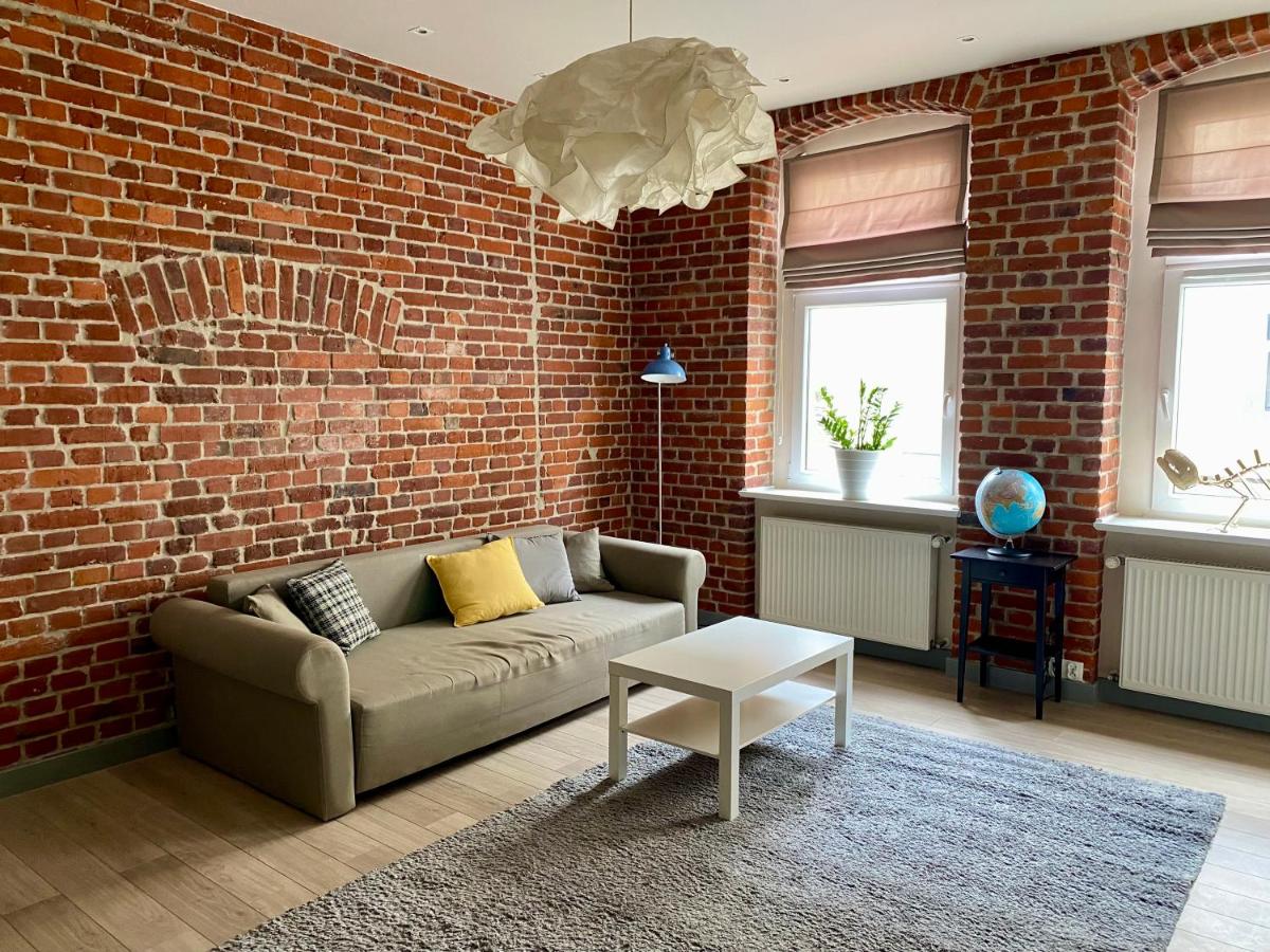 ApartQ