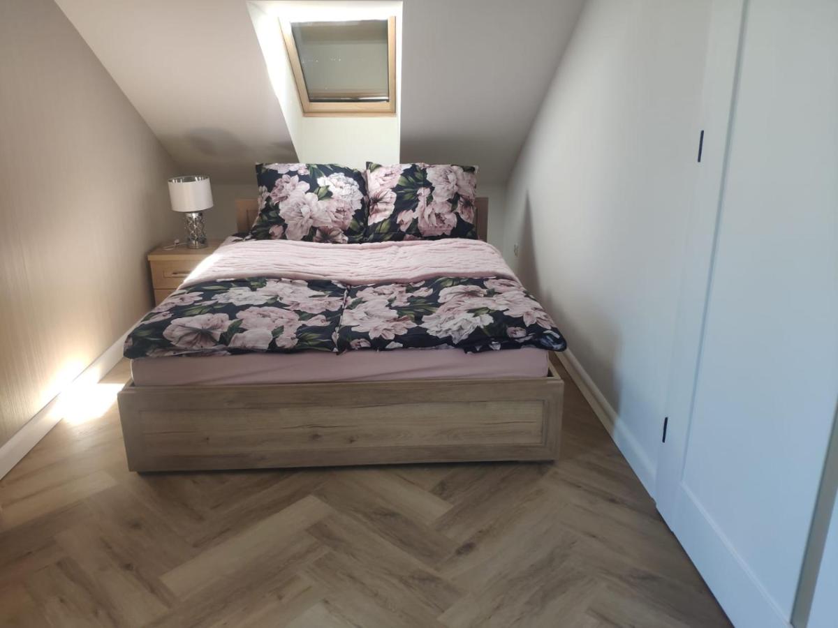 BRYZA Apartament nad jeziorem