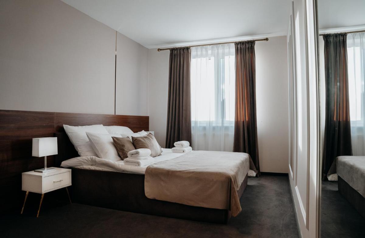 Hotel Resident