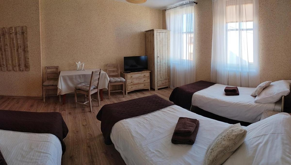 KAMIENICA Pokoje & Restauracja