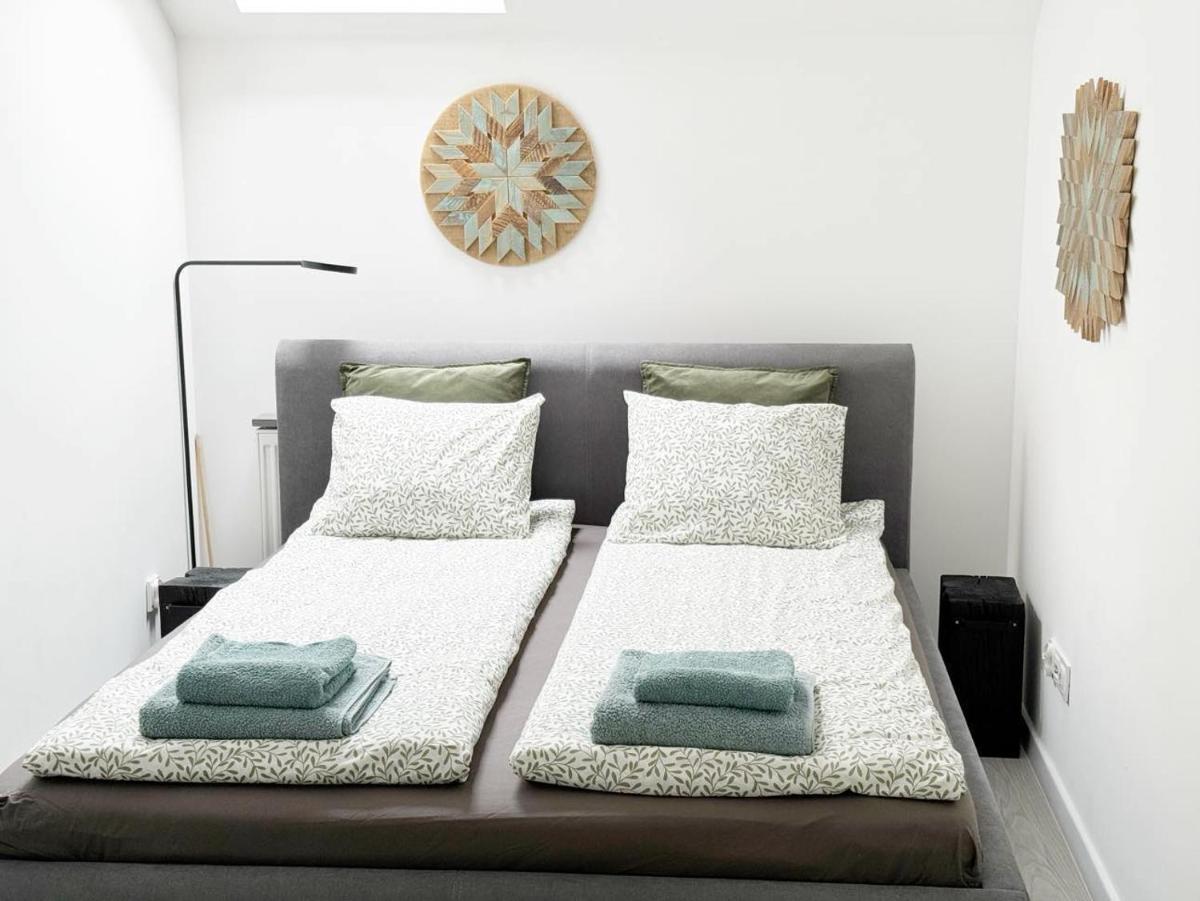 Mandala Art Apartment PL LT EN