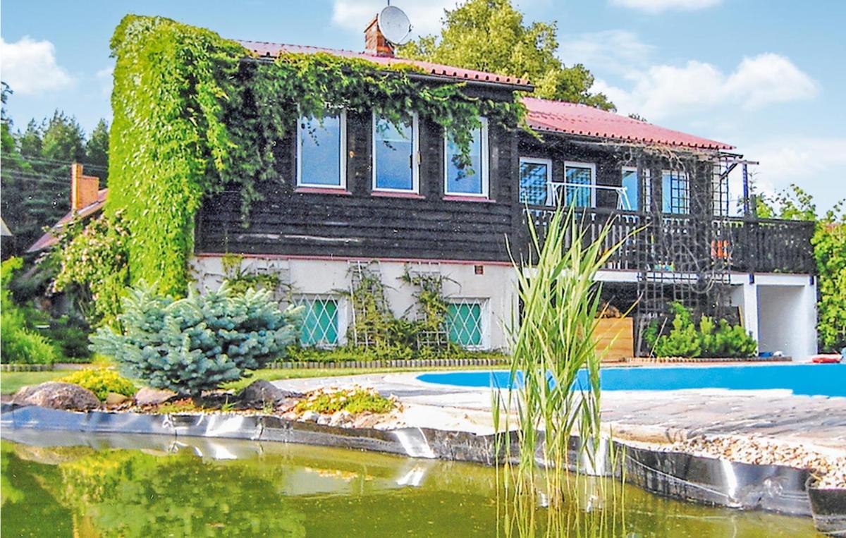 Nice Home In Lubiecin With Outdoor Swimming Pool