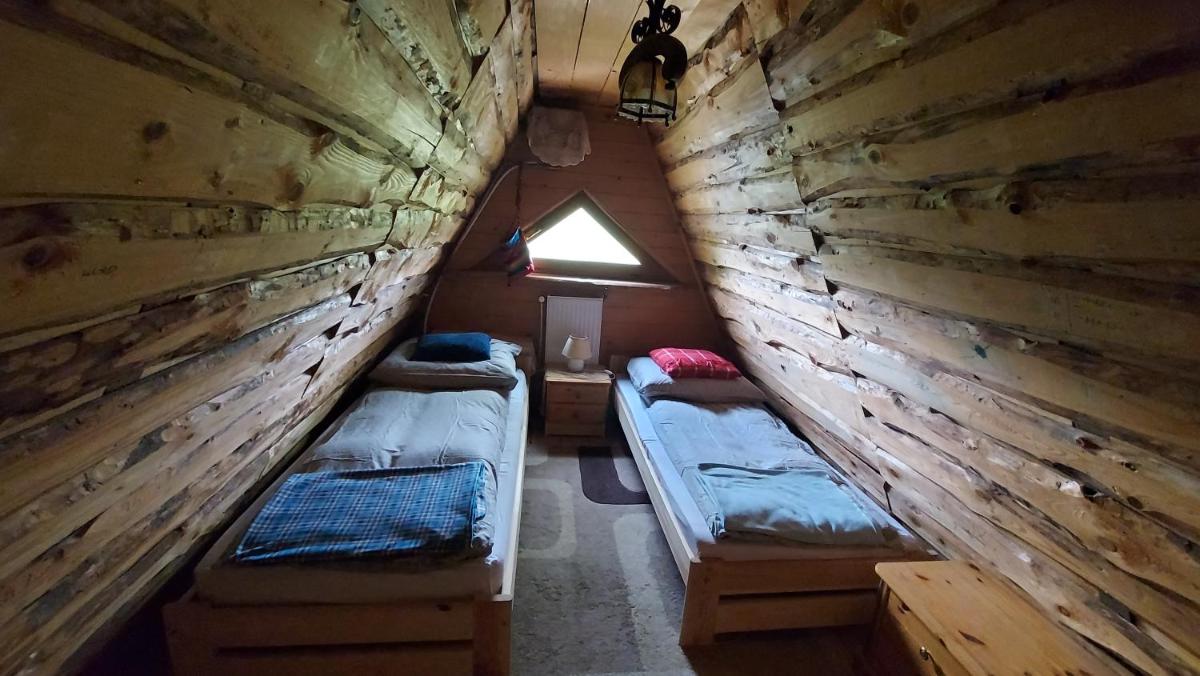 Noclegi Domki NIEDŹWIEDZIA GÓRKA