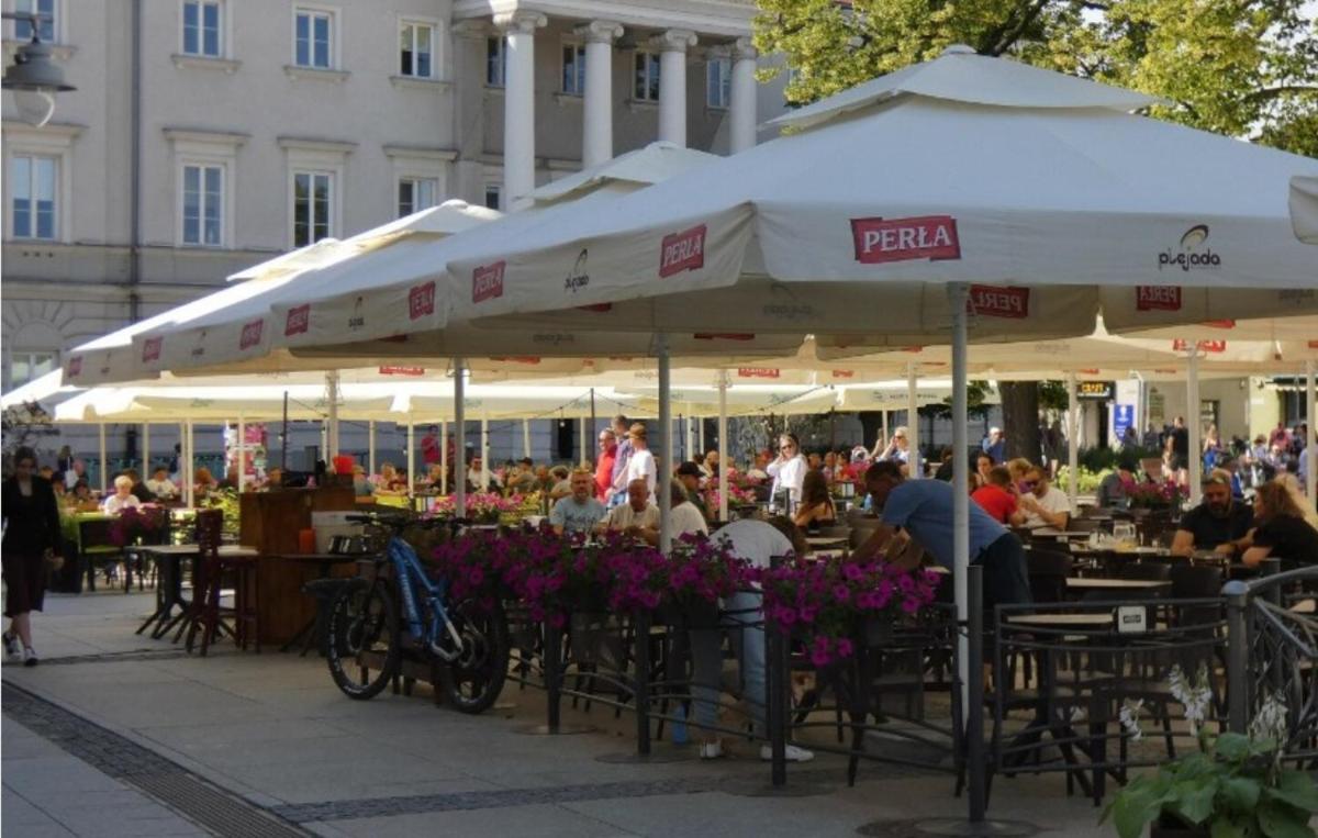 OKNO NA RYNEK CENTRUM-Paris Pokoje Wakacyjne City One