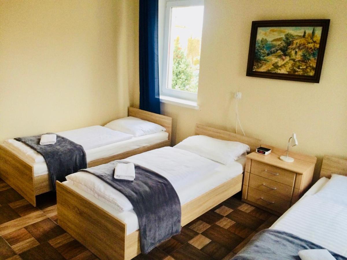 Pokoje Goscinne ATENA