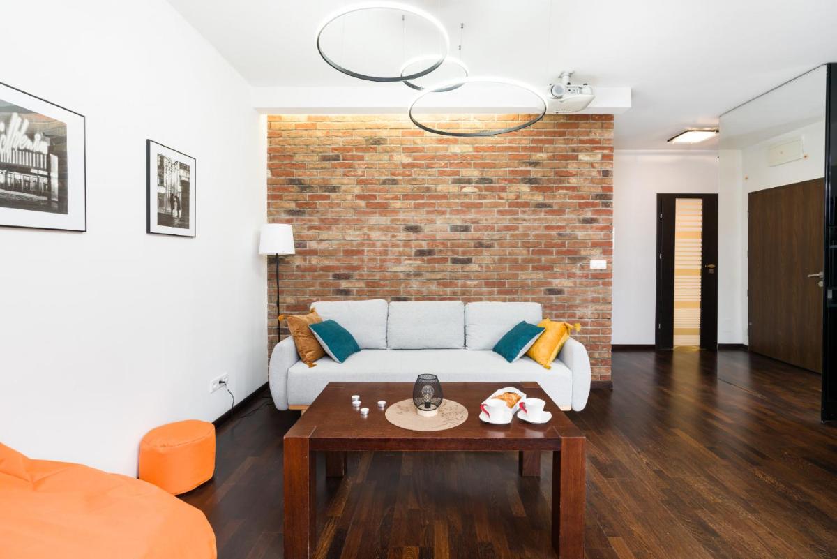 Poznań City Centre Osiedle Galileo Apartment by Renters