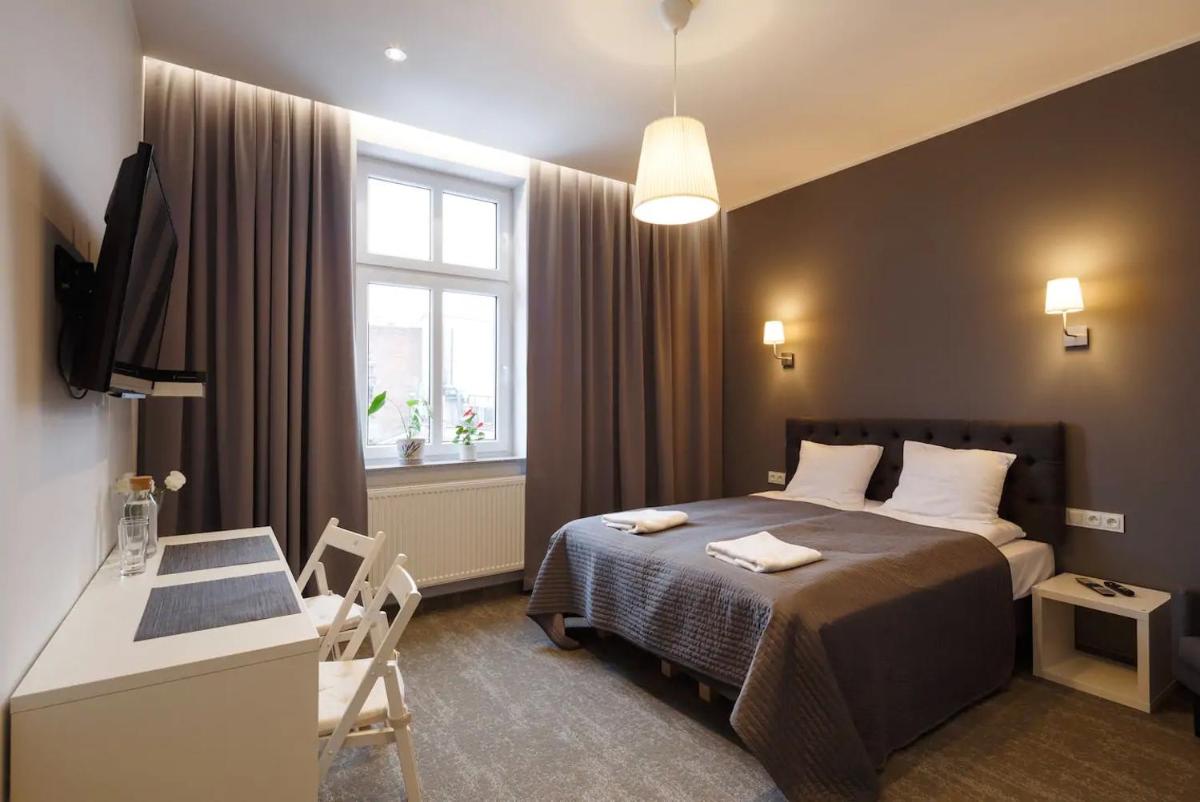PRZYSTANEK KATOWICE Mariacka 26