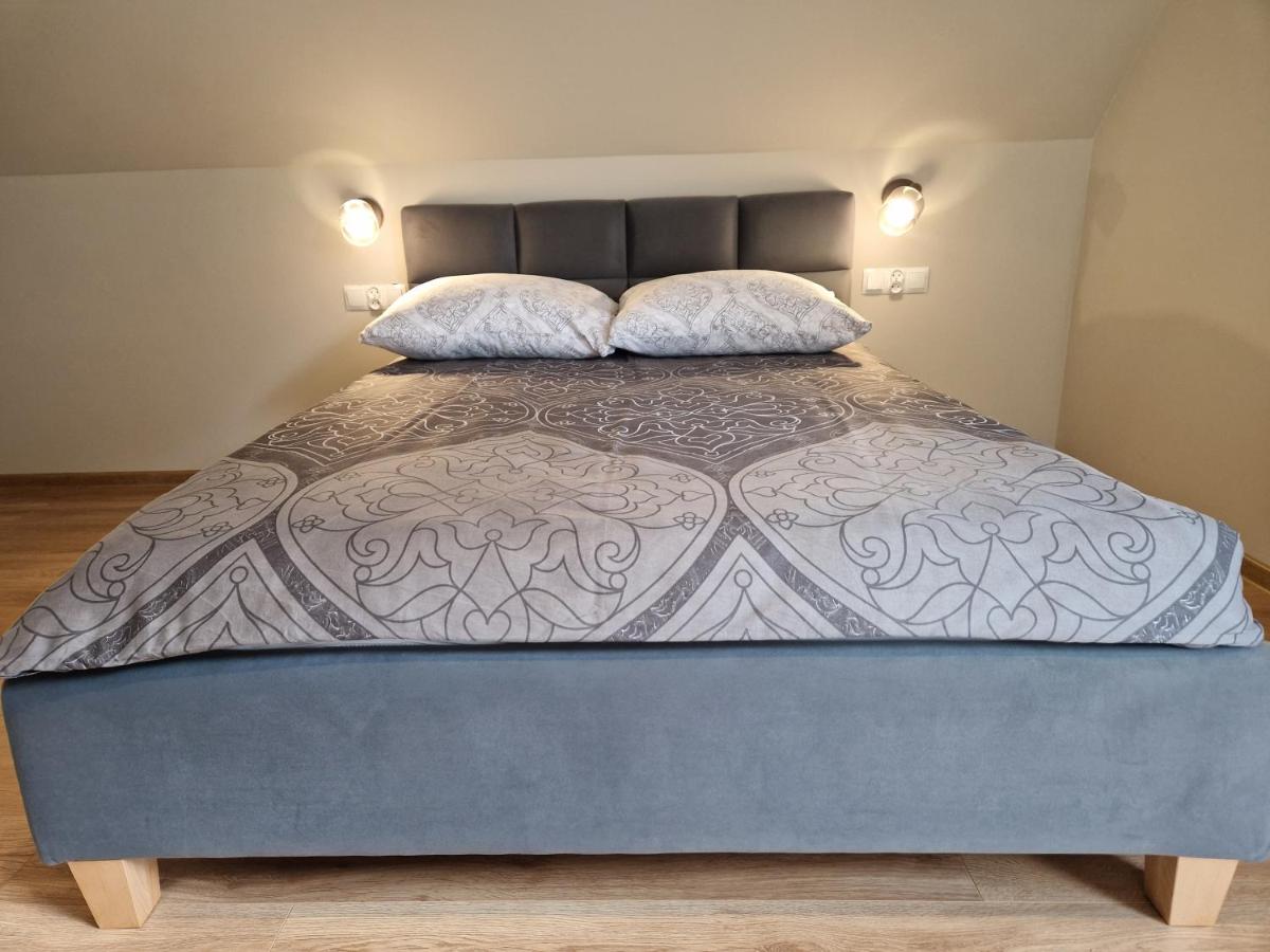 Solina Bóbrka Apartamenty PanDamazy 530-487-636z widokiem na kamieniołom i Zalew Myczkowiecki