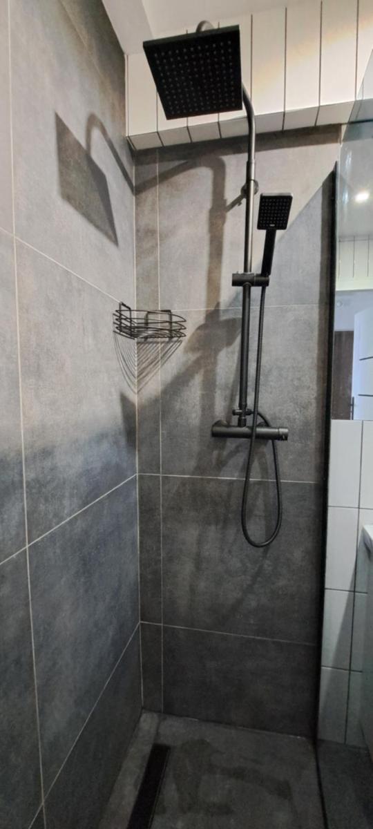 Spacerowa, centrum, 2 pokoje, balkon, dla 1- 4 osób