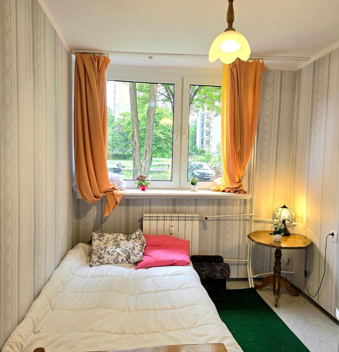 Stay in with Pee - Chorzów / Katowice location