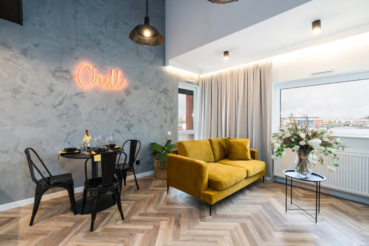 Stylish Apartment Opieńskiego by Renters