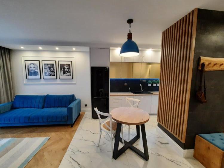 Szymborskiej 2 Centrum z podziemnym parkingiem Apartamenty LUNA Białystok