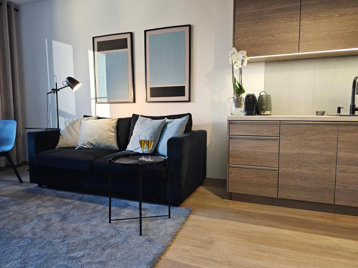 URBAN APARTMENTS PREMIUM DOWNTOWN Opolska 10 No 91 with GARAGE, Self CHECK-IN