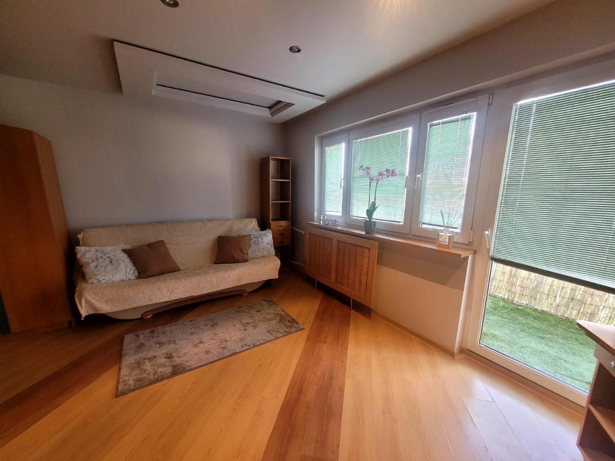 "Vienna" Apartment Tuszynska Street Mandoria Ptak Dobronianka Autostrada A1