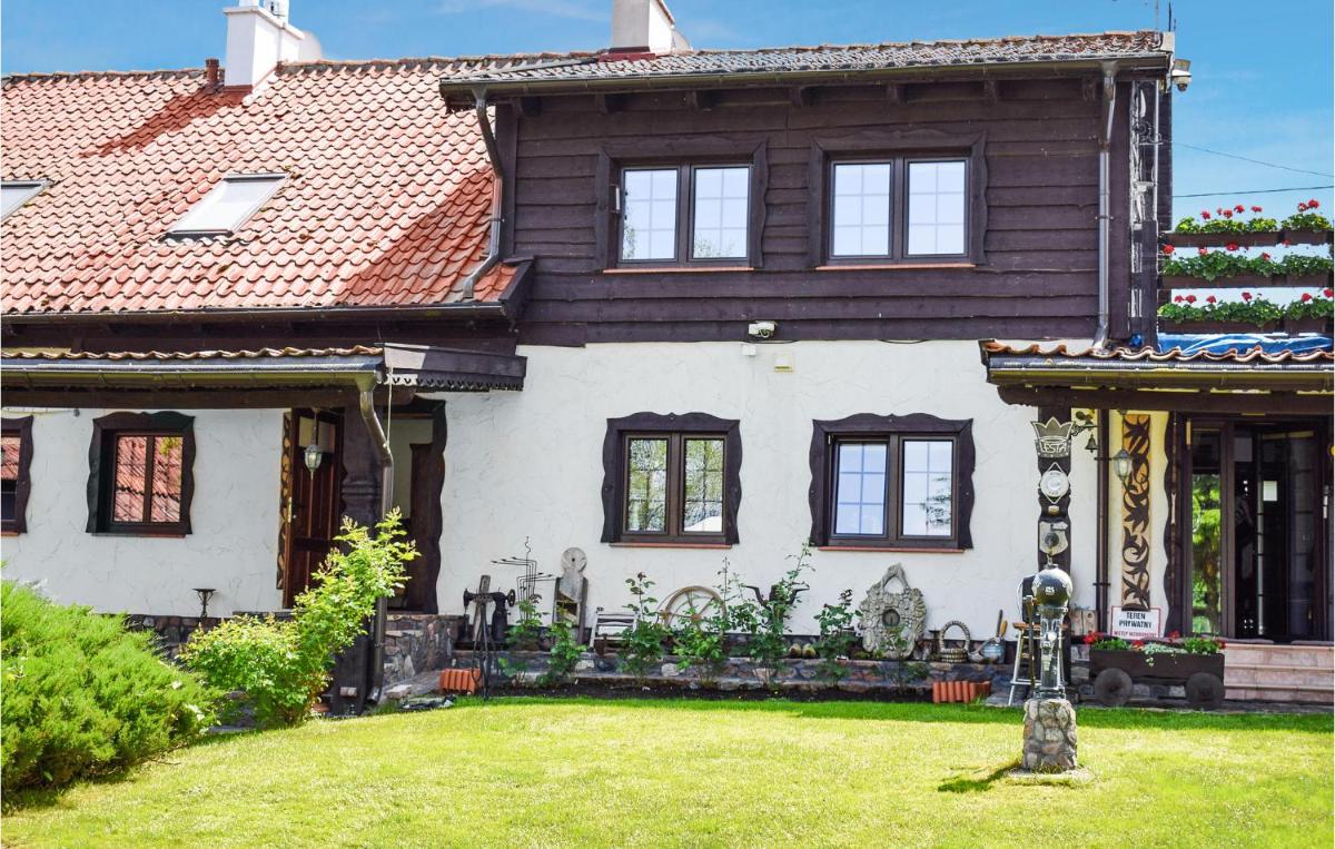 Beautiful Apartment In Rydzewo With Kitchen