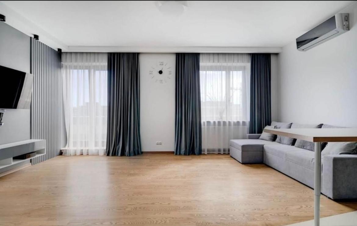 Apartament 2 pokoje Z Dużym Tarasem i Parkingiem