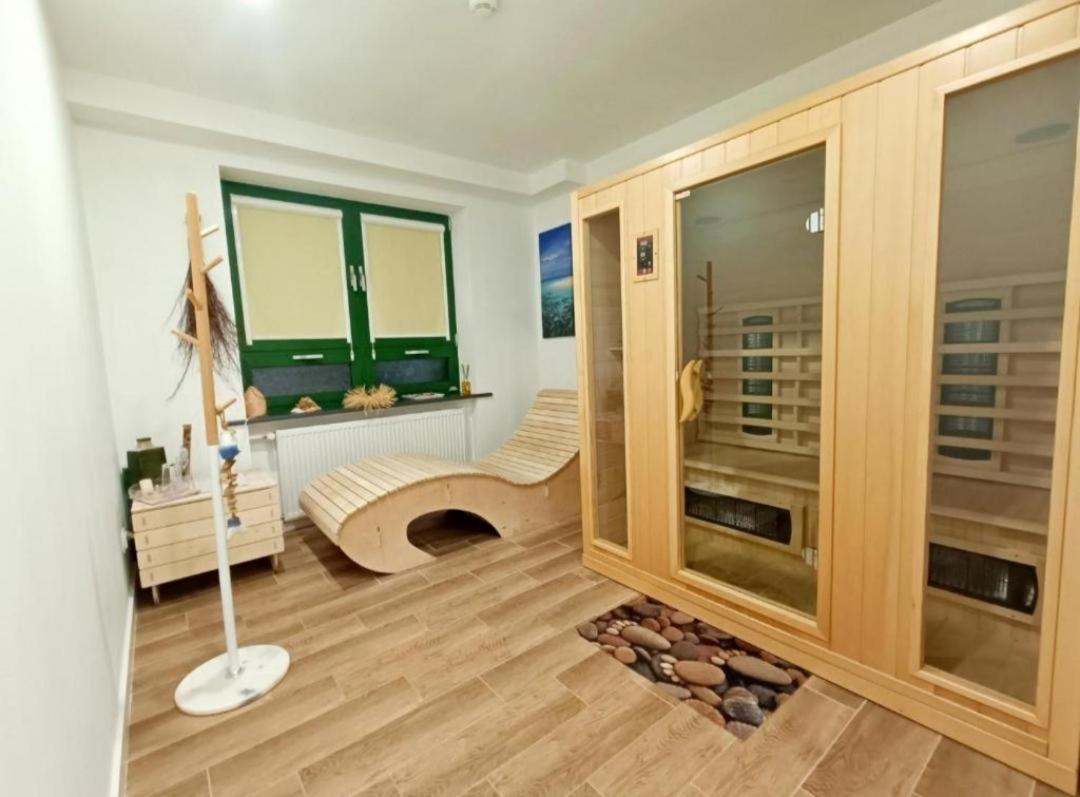 Mirror Apartment