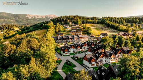 Wonder Home - Domek górski Karmel z balkonem i kominkiem - dozorowane osiedle z placem zabaw, tuż przy stoku narciarskim