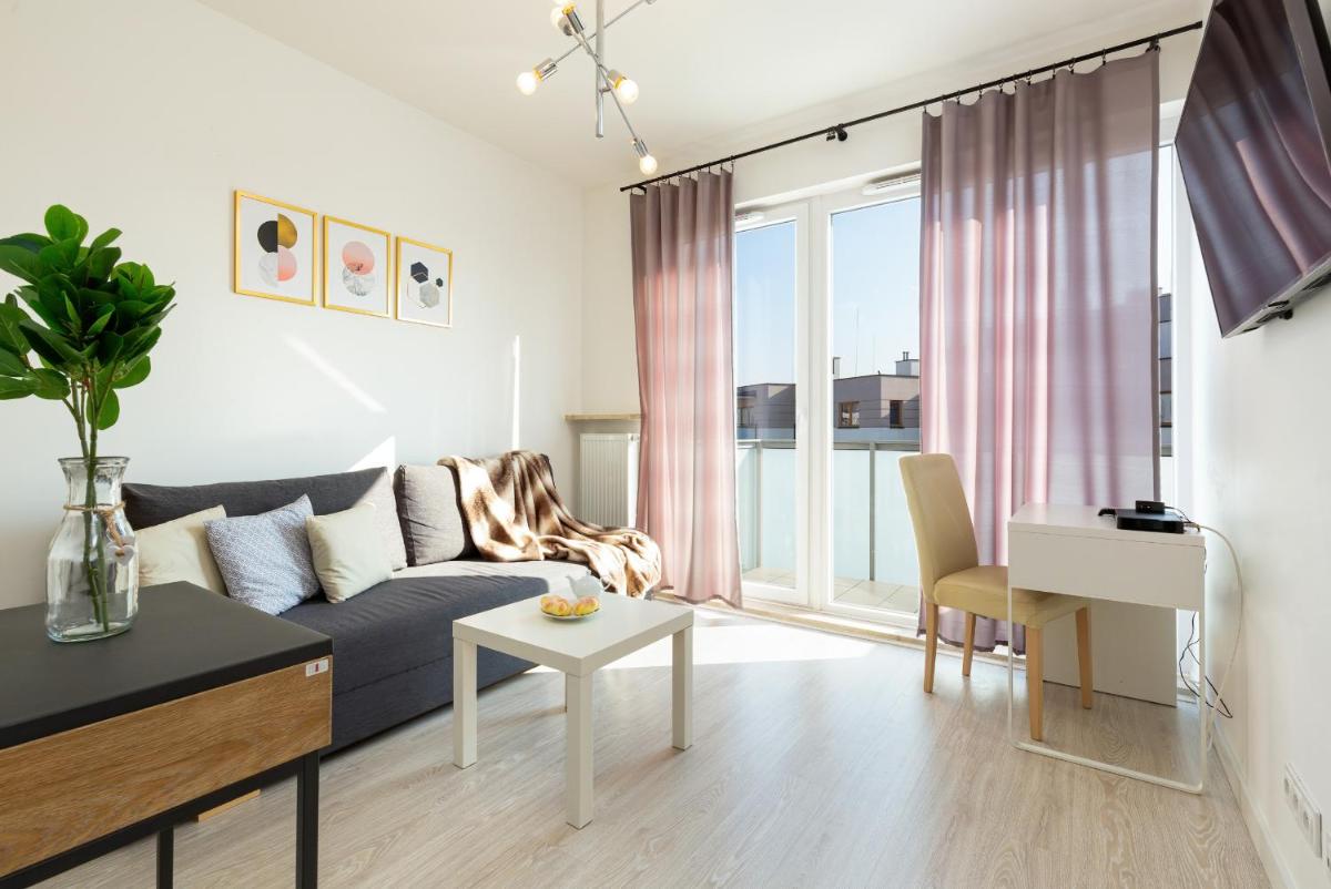 Metro Bielany Apartments by Noclegi Renters