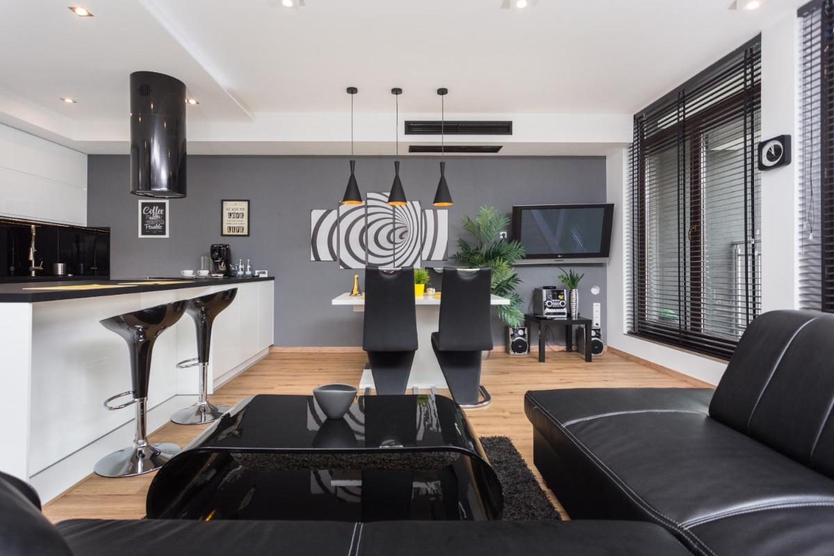 InPoint Downtown Large Apartments near Market Square & Kazimierz