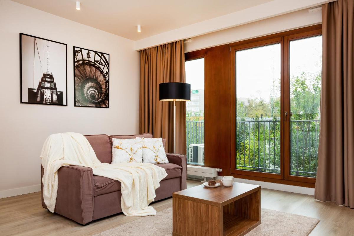 Apartments Warsaw Magazynowa by Noclegi Renters