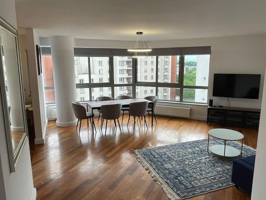 Arkadia The View Luxury Prime Apartment