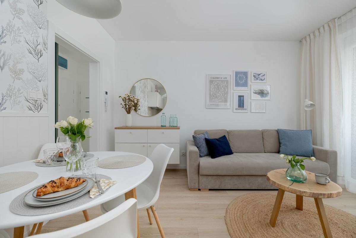 Baltic Marina Residence Studios with Balcony & Pet Friendly by Noclegi Renters