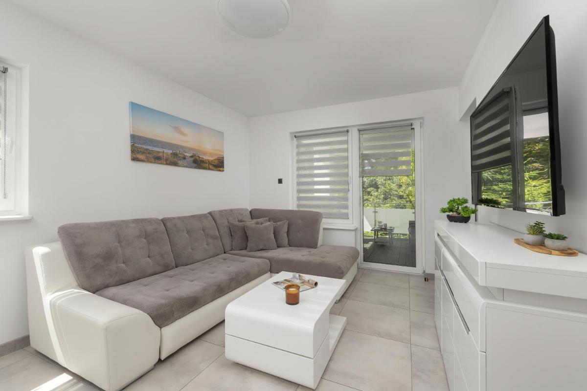Family Apartments Herberta with Terrace and Parking by Rent like home