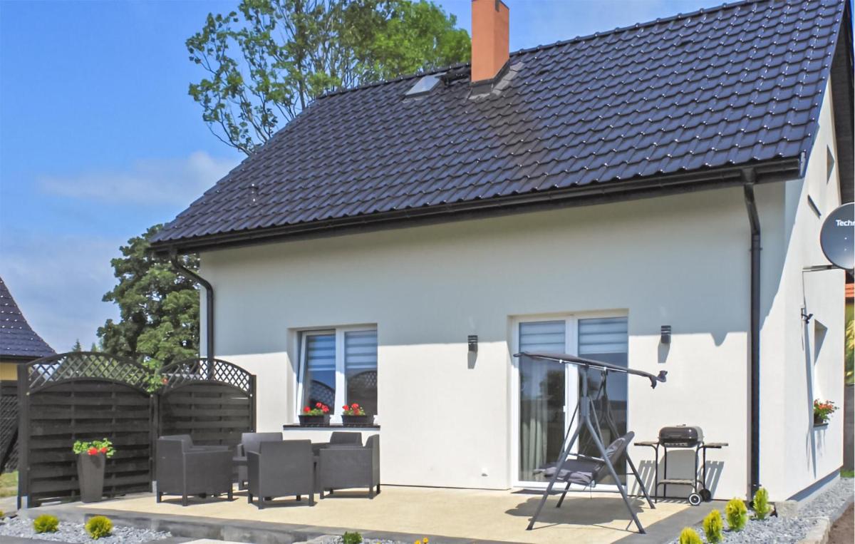 Stunning Home In Nowe Warpno With Kitchen