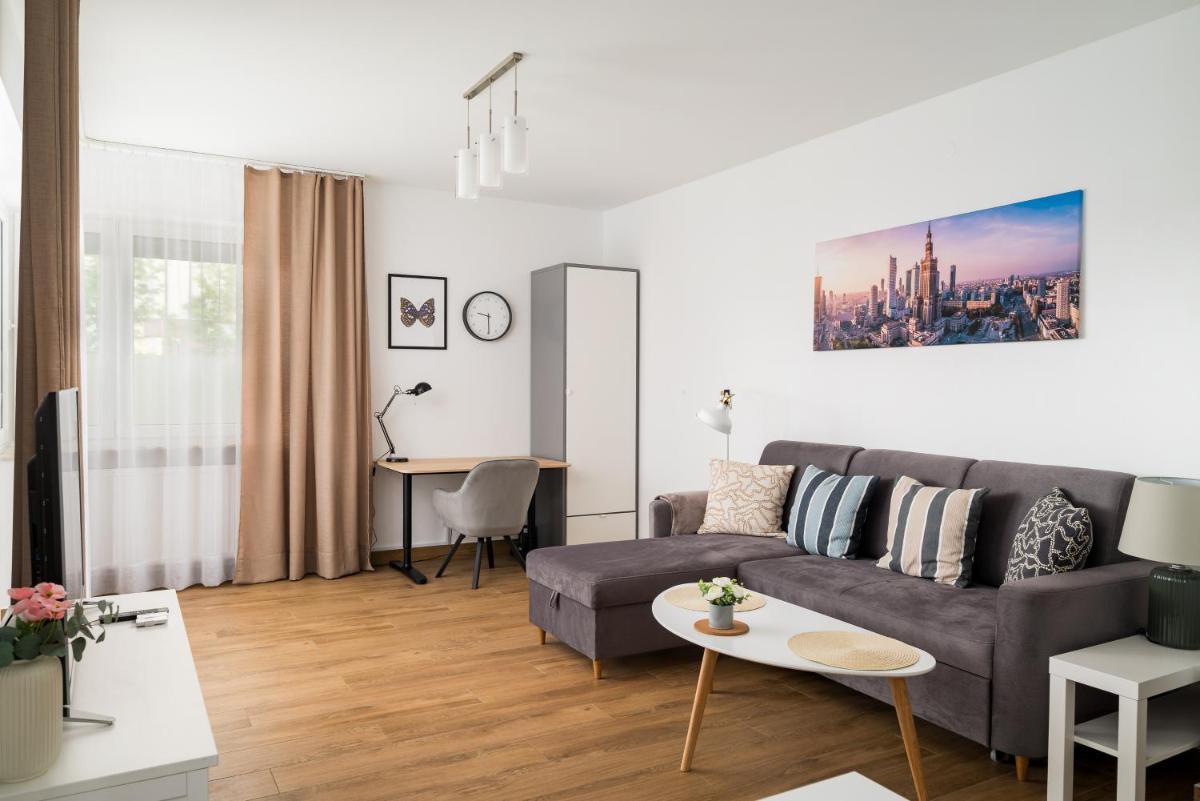 Bemowo Comfort Apartment with Garden
