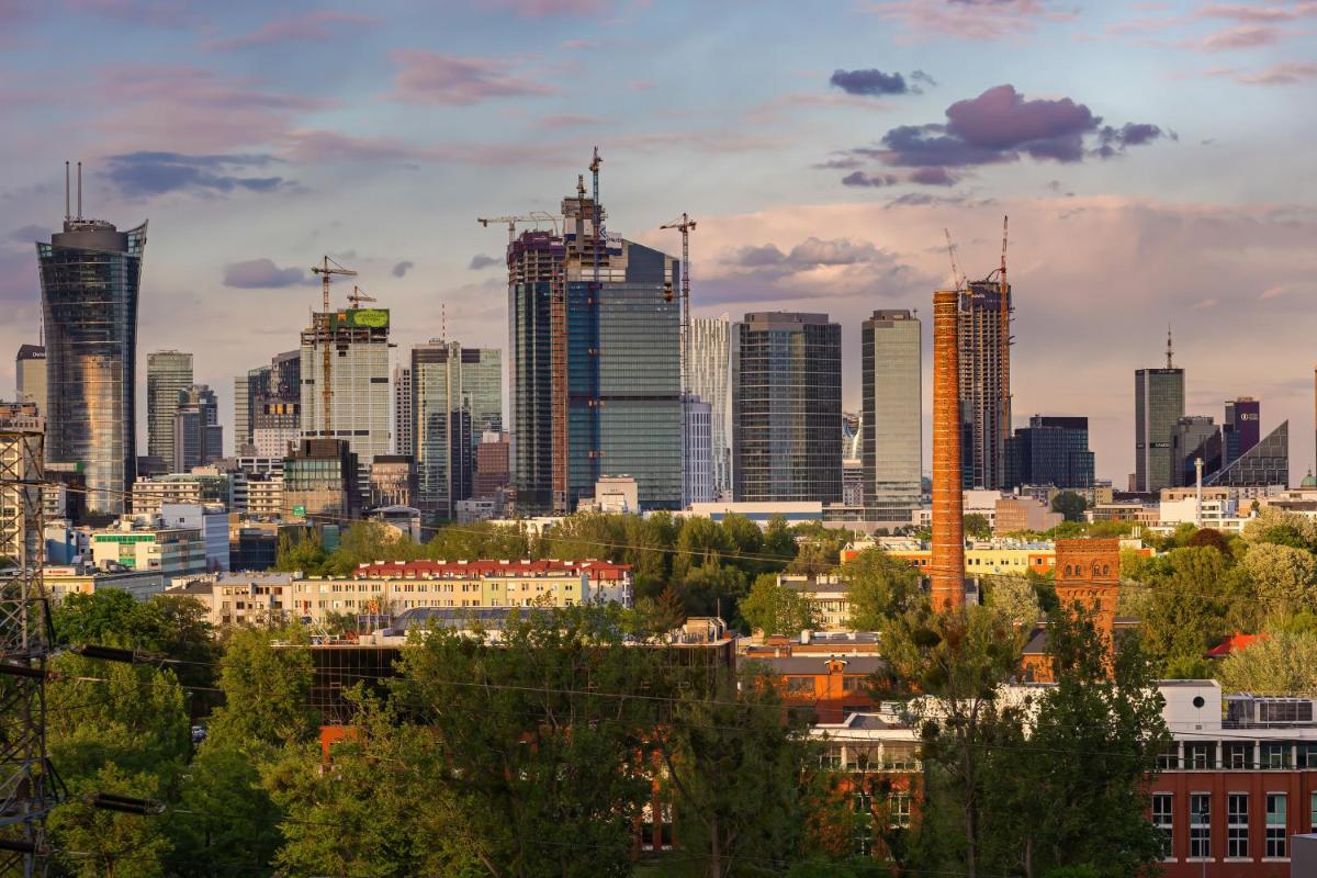Central Business District Warsaw Apartments by Noclegi Renters