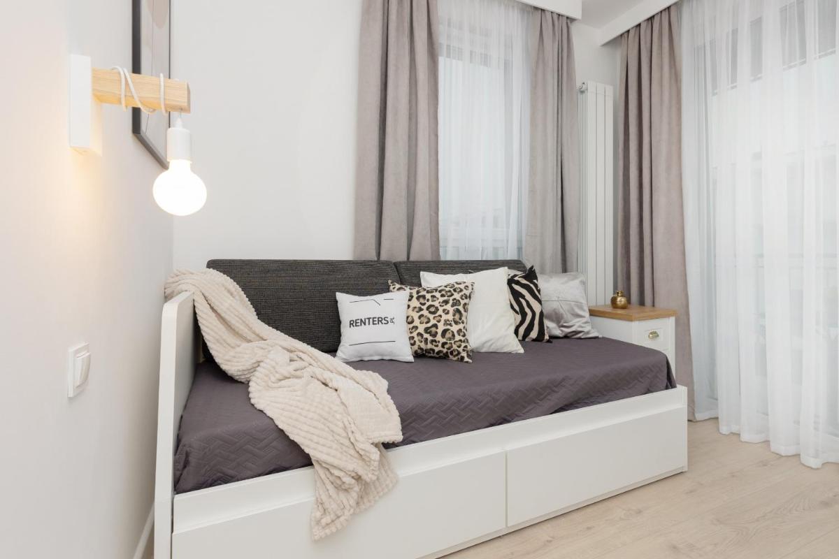 Warsaw Piaseczno Peaceful Apartment Cichej Łąki by Noclegi Renters