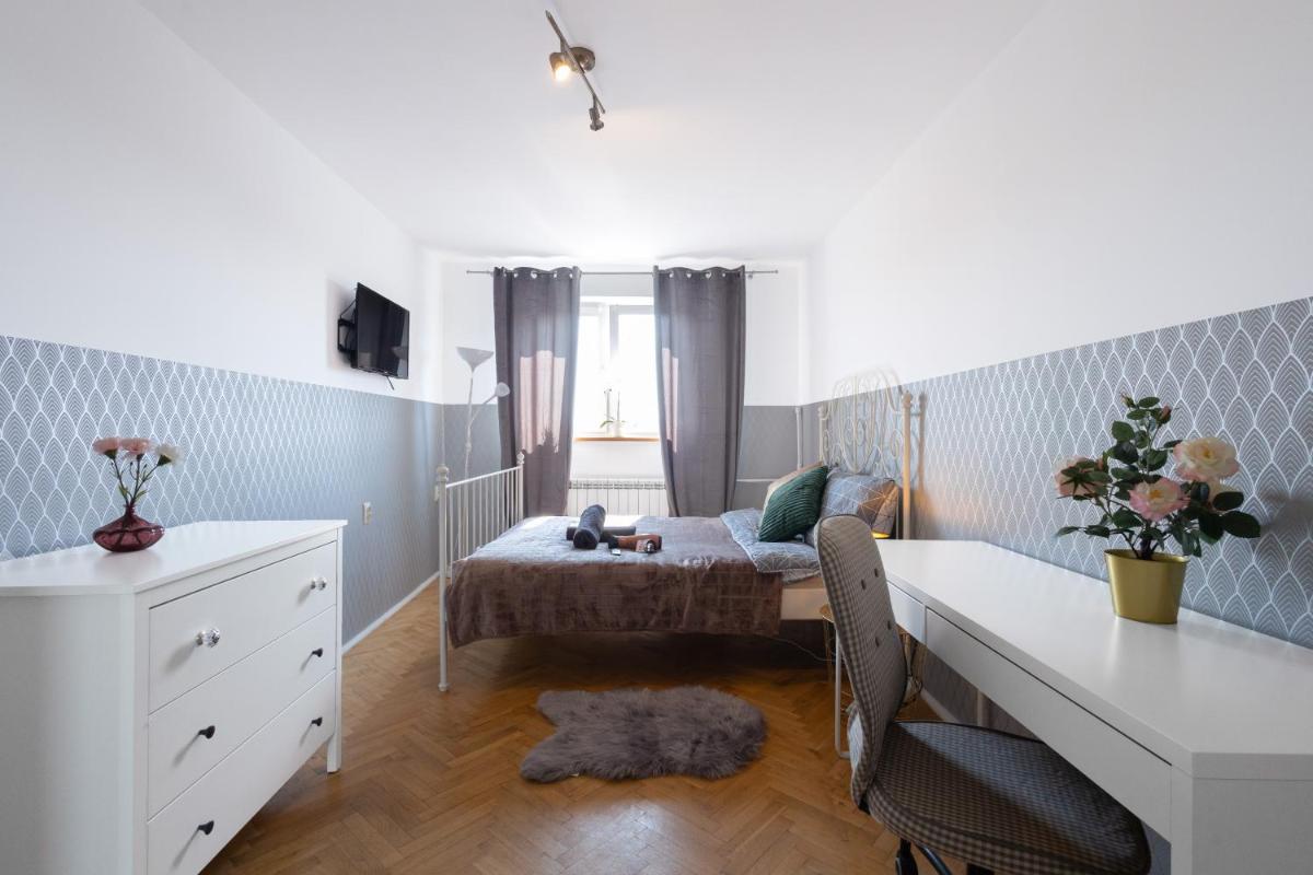 ClickTheFlat Wilson Square Apart Rooms