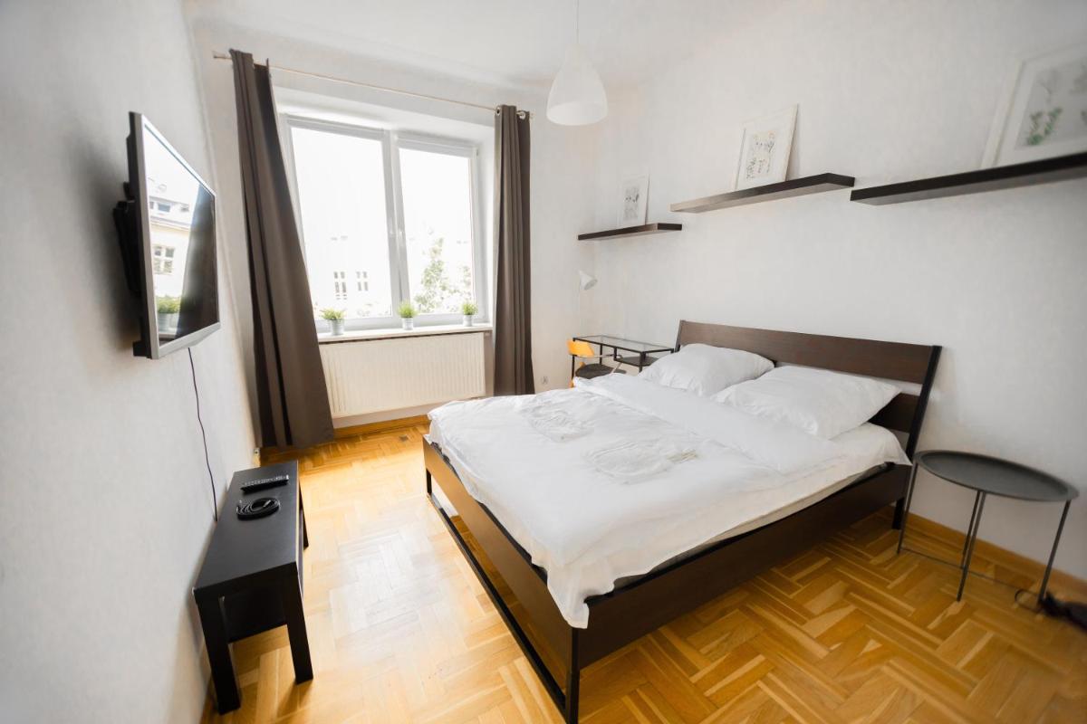 Comfy studio next to Nowy Swiat Great location