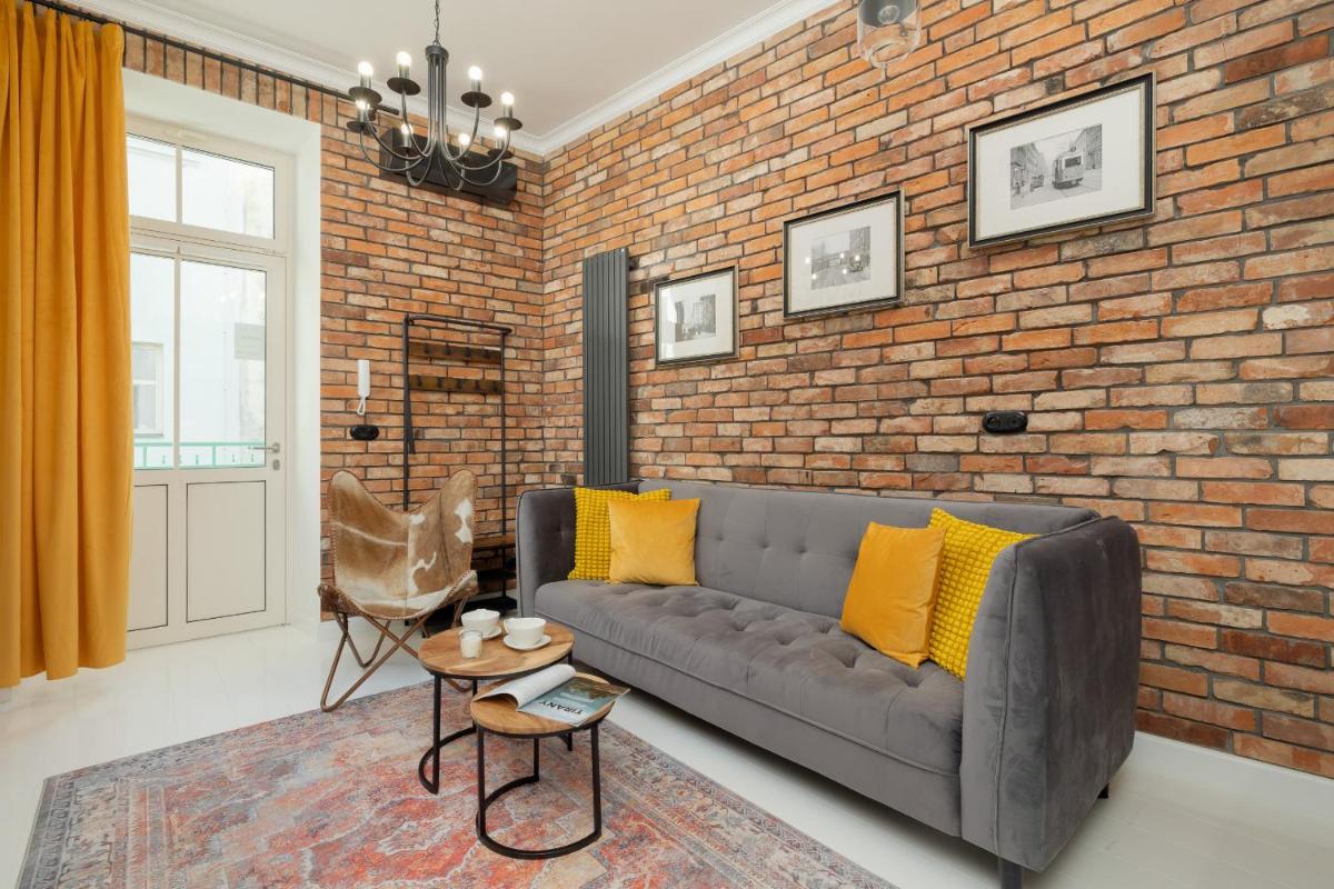Dietla One Bedroom Apartments with Air Conditioning & Balcony by Noclegi Renters