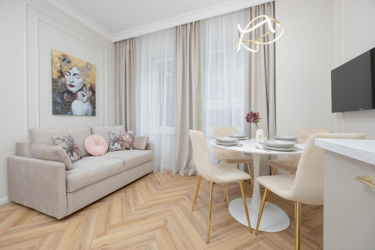 Elegant Apartments Grójecka in Warsaw by Noclegi Renters