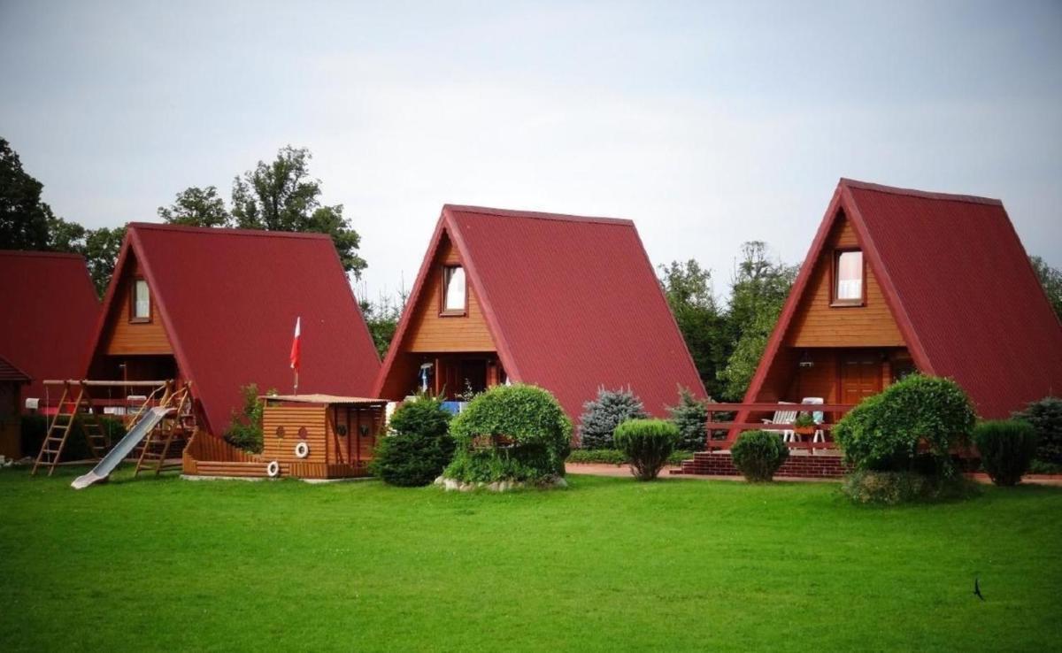 Ferienhaus in Karcino mit Garten, Grill und Terrasse