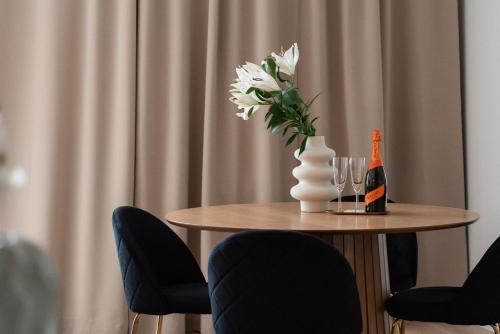 Flatbook - City Center Apartments Granaria