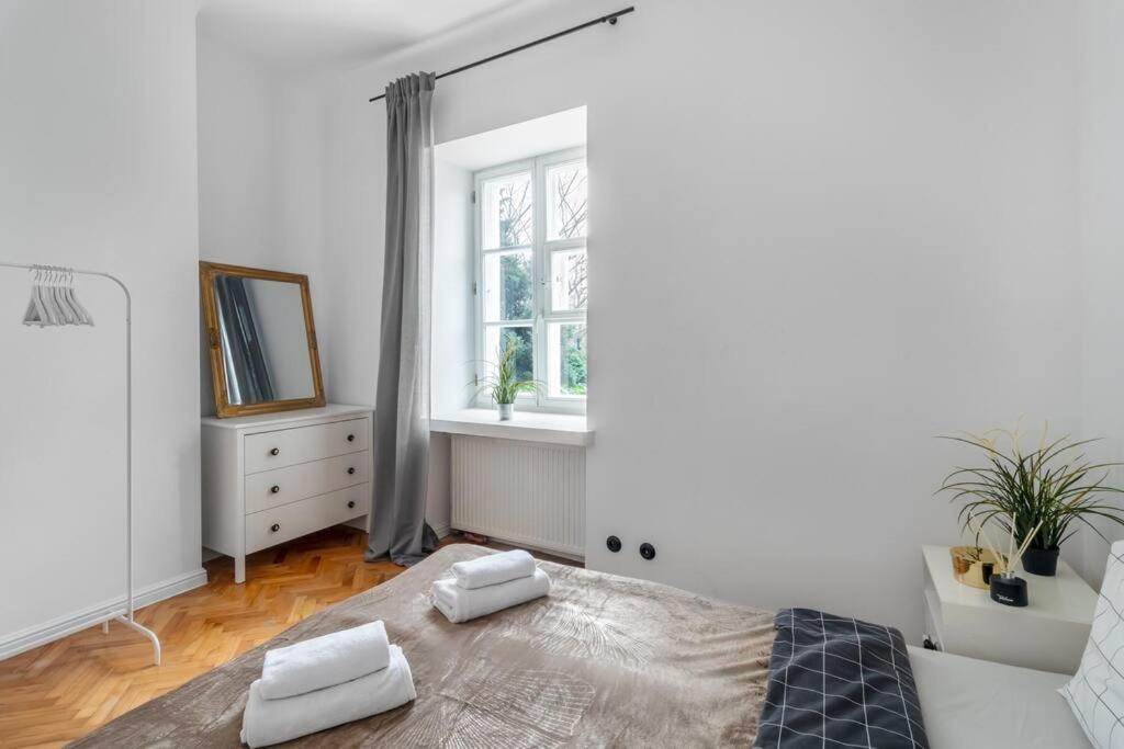 Urban Chic - Stare Miasto - One Bedroom Apartment - Mostowa