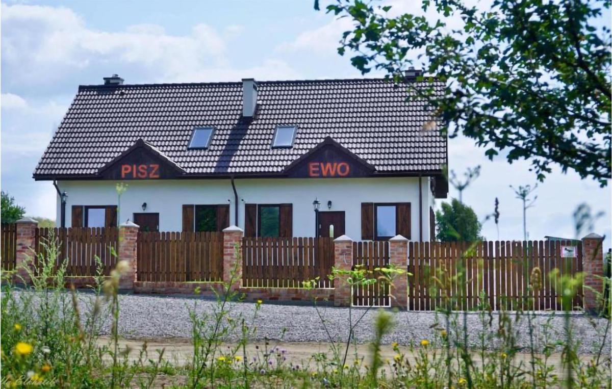 3 Bedroom Gorgeous Home In Piszewo
