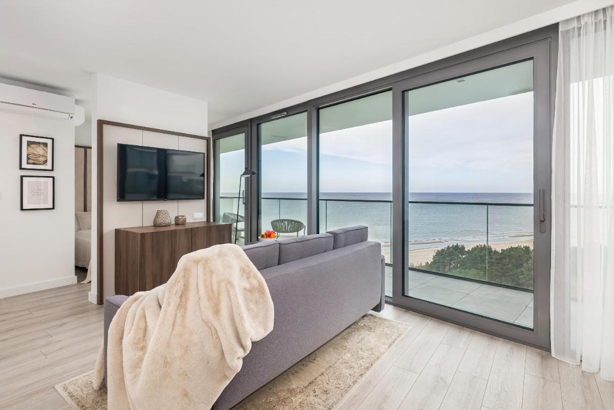 Sea WAVES Exclusive Apartment - Wellness SPA, Sauna & Parking - by Rent like home