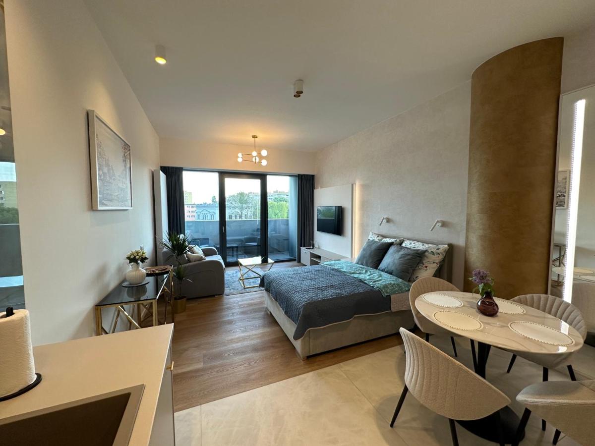 Hanza Tower Blue Bay Studio