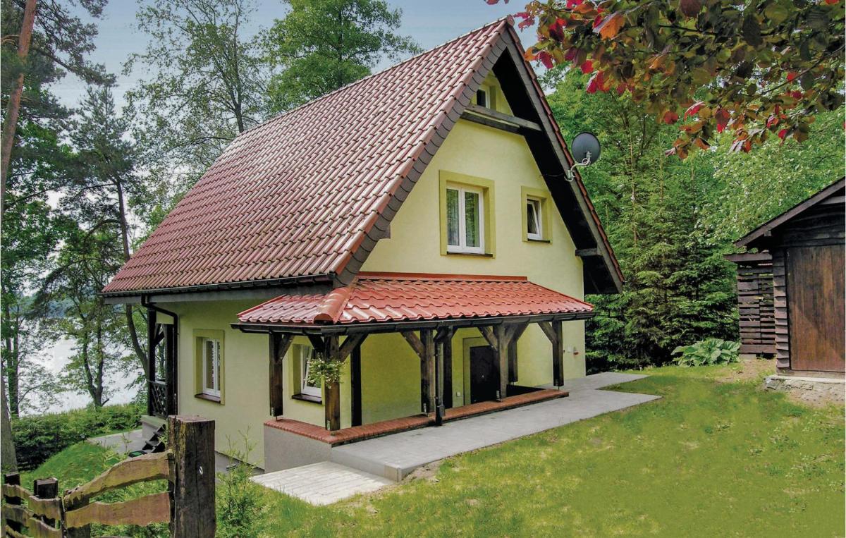 Beautiful Home In Gietrzwald With House Sea View