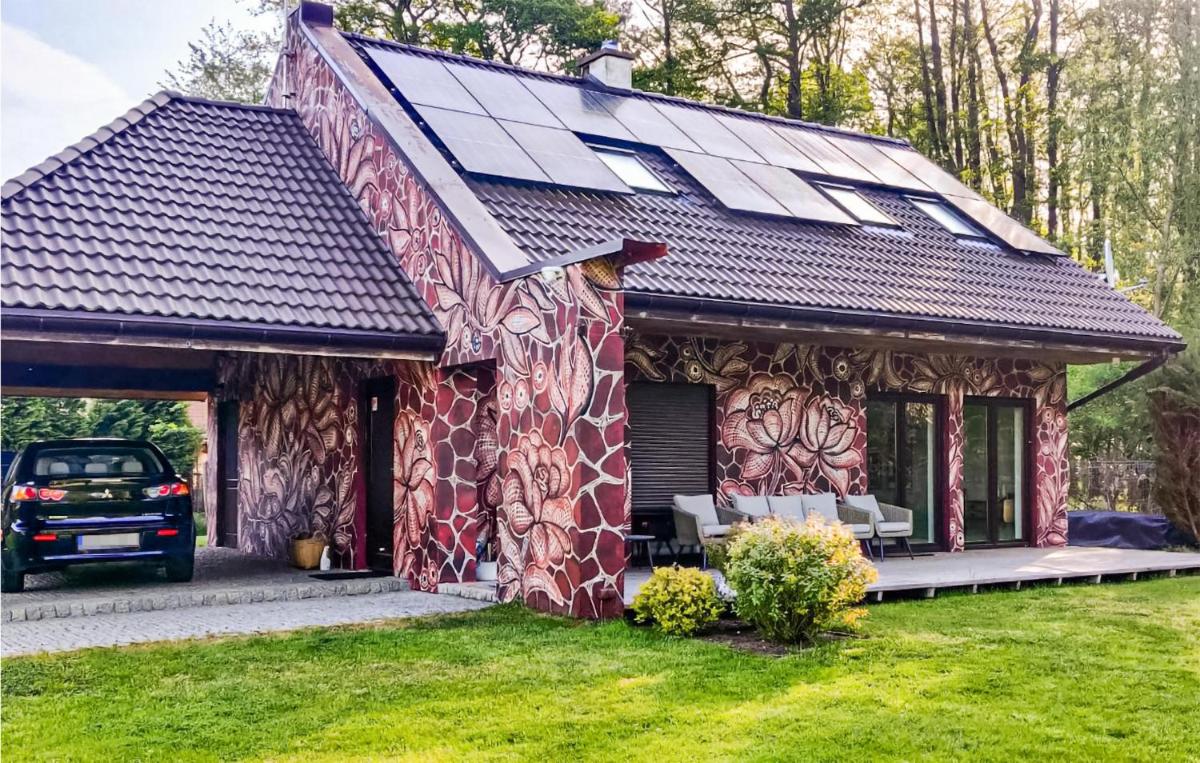 Lovely Home In Nowe Warpno With Kitchen